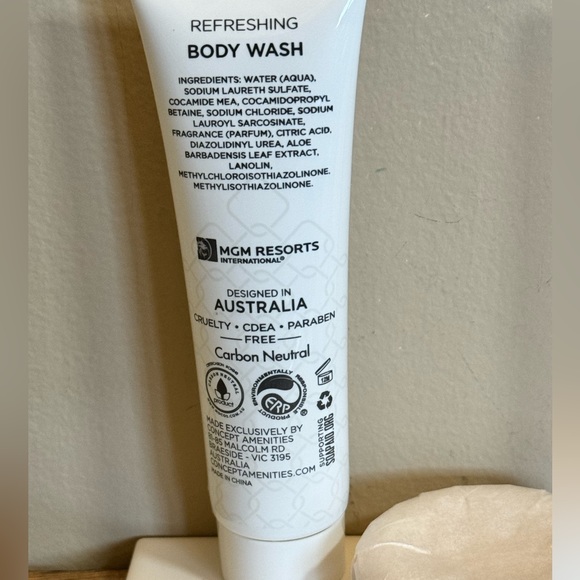 Lanovera Set Body Wash - Conditioner - Soap - Picture 4 of 6